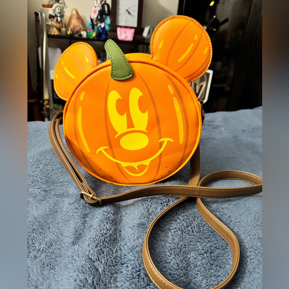 Mickey Pumpkin Crossbody Bag NWOT